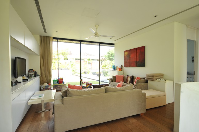 Landed Property for Sale - Designer Home by Ong & Ong (off Jalan Lempeng)