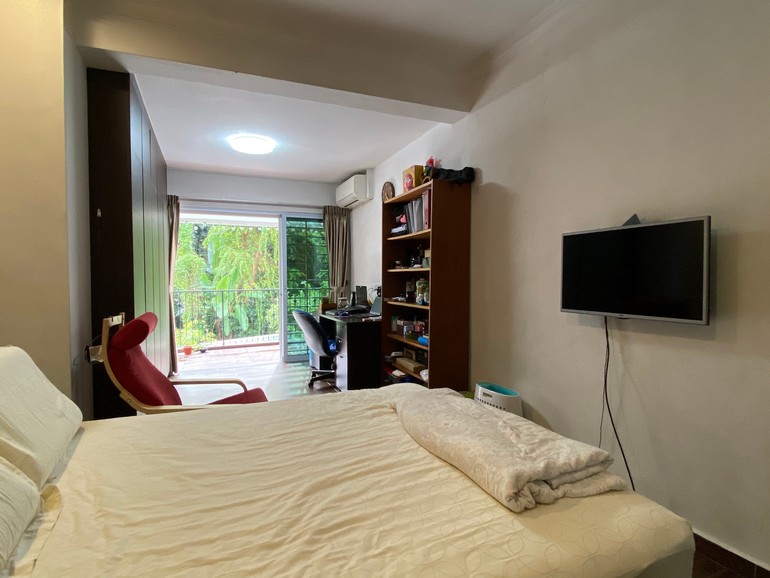 Landed Property for Sale 3sty Terrace Hillview (Next to Nature